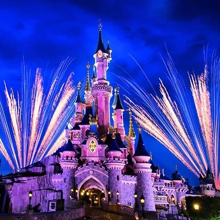 Luxury Brand New Art Deco Disneyland Chalifert 외부 사진